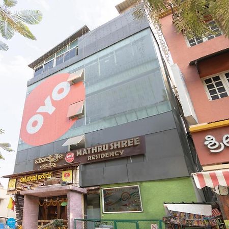 Oyo 13594 Mathrushree Residency Hotell Bangalore Exteriör bild