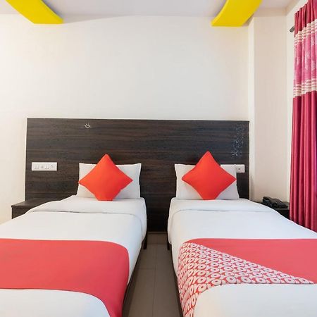 Oyo 13594 Mathrushree Residency Hotell Bangalore Exteriör bild