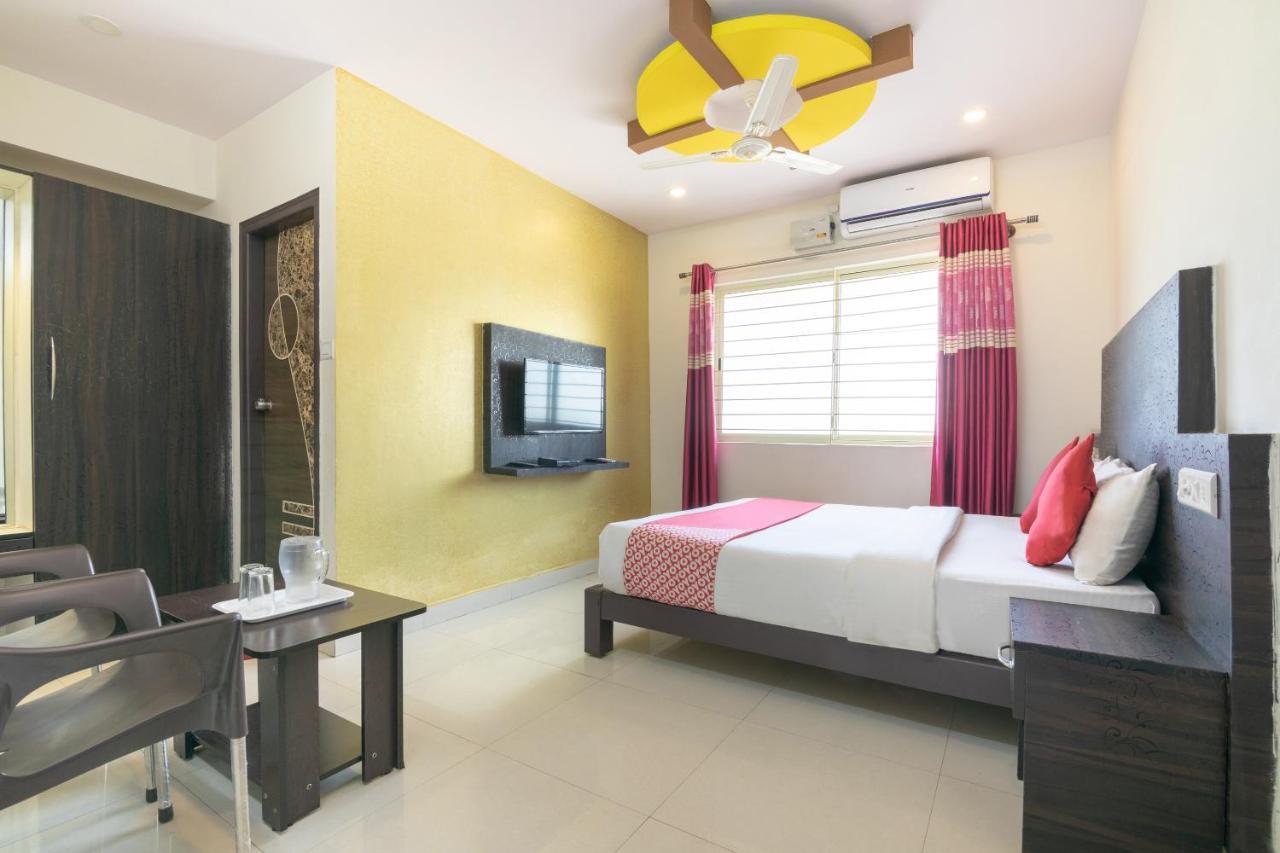 Oyo 13594 Mathrushree Residency Hotell Bangalore Exteriör bild