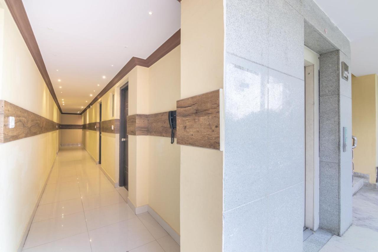 Oyo 13594 Mathrushree Residency Hotell Bangalore Exteriör bild