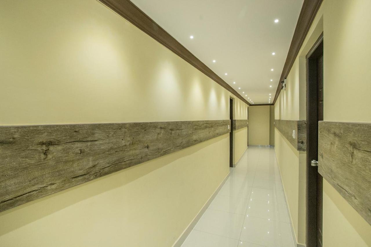 Oyo 13594 Mathrushree Residency Hotell Bangalore Exteriör bild